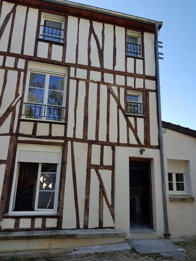 F4 Dans Maison Au Calme Pres Du Centre De Chalons En Champagne Buitenkant foto