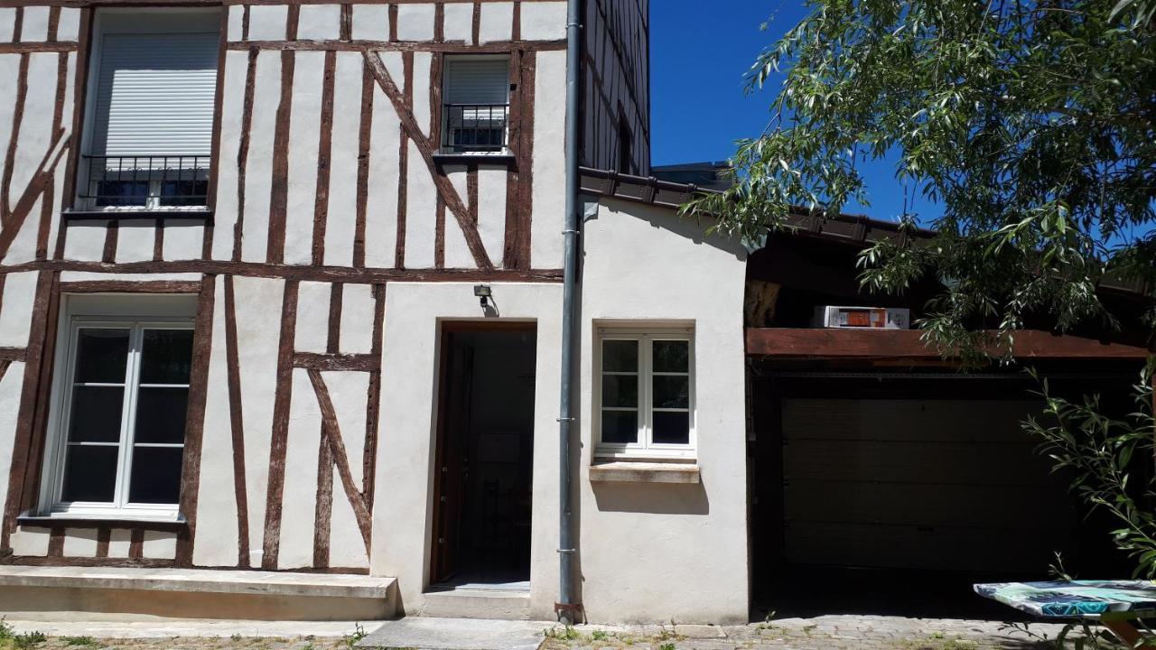 F4 Dans Maison Au Calme Pres Du Centre De Chalons En Champagne Buitenkant foto